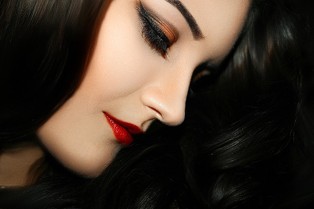 Natural Makeup With Red Lip